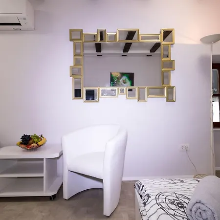 Downtown Chic And Cozy - Comfort One Bedroom Daire *