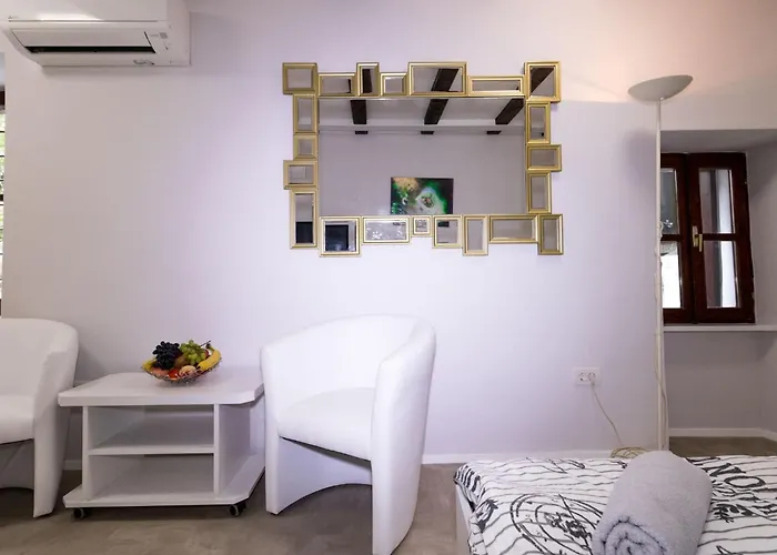 Downtown Chic And Cozy - Comfort One Bedroom Daire *